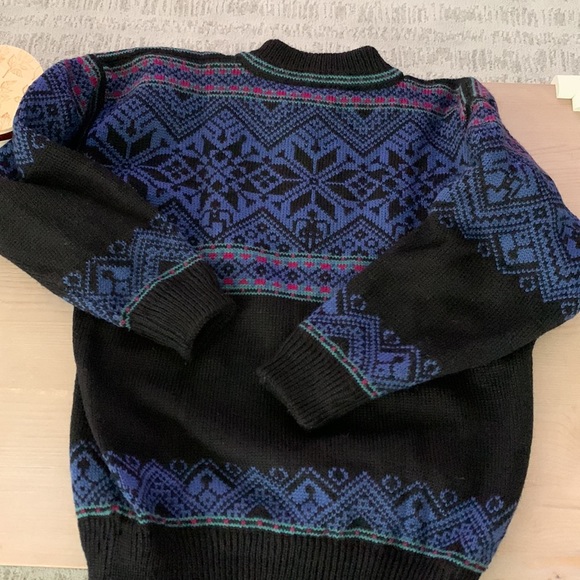 Dale of Norway I Wool Sweater - Picture 8 of 11